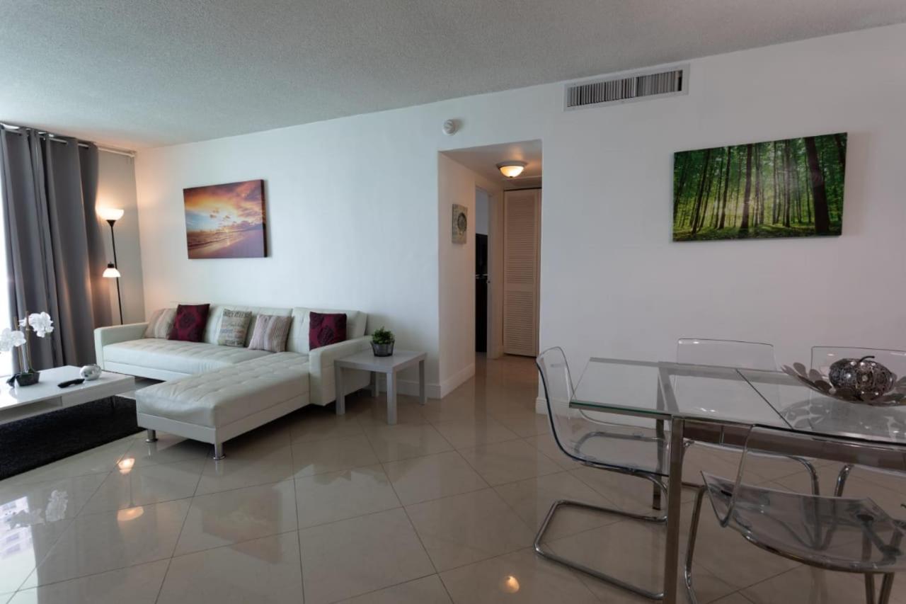 Apartments At Tides Hollywood Eksteriør bilde